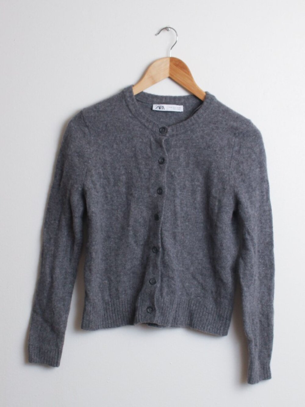 Zara Wool Round Neck Knit Cardigan Womens Medium Gray Sweater